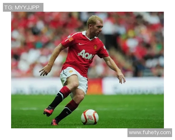 足球明星高清帅照大赏展现球场魅力与风采的完美瞬间