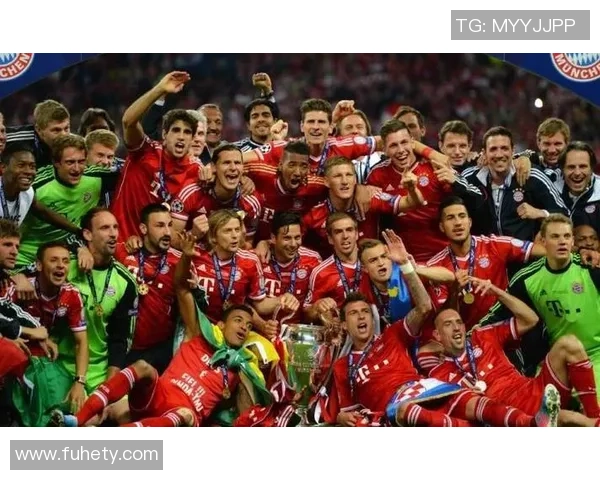 昔日足球巨星周正的风采与荣耀回顾照片集